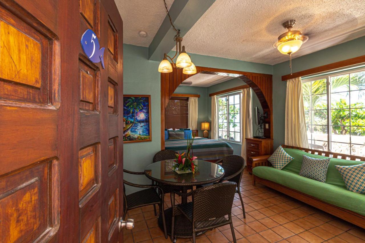 Blue Tang Inn ซานเปโดร ภายนอก รูปภาพ