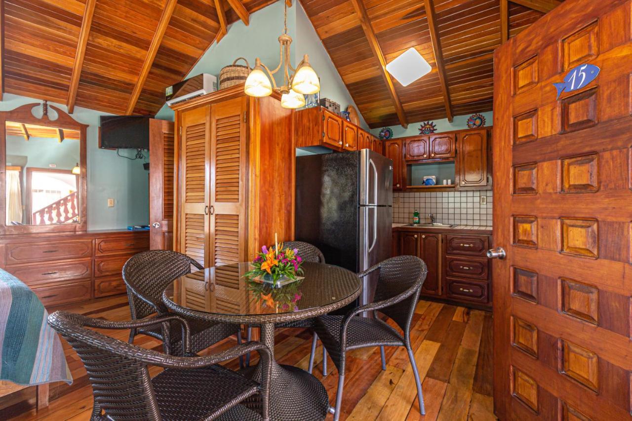 Blue Tang Inn ซานเปโดร ภายนอก รูปภาพ